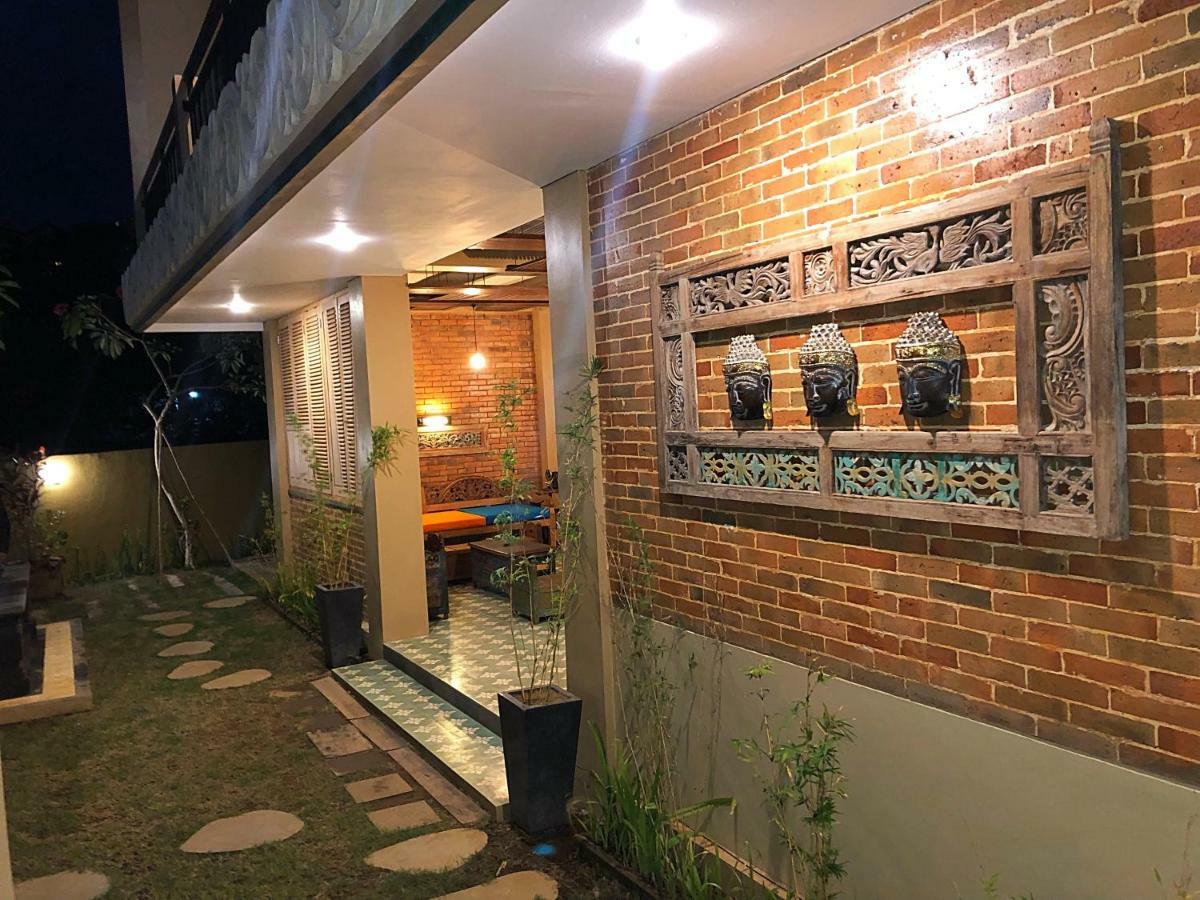 Bukawa Lodge جيمباران المظهر الخارجي الصورة