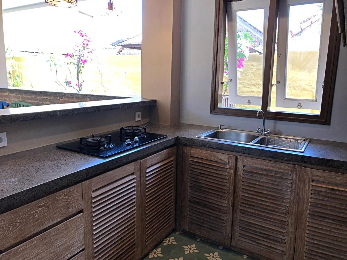 Bukawa Lodge جيمباران المظهر الخارجي الصورة