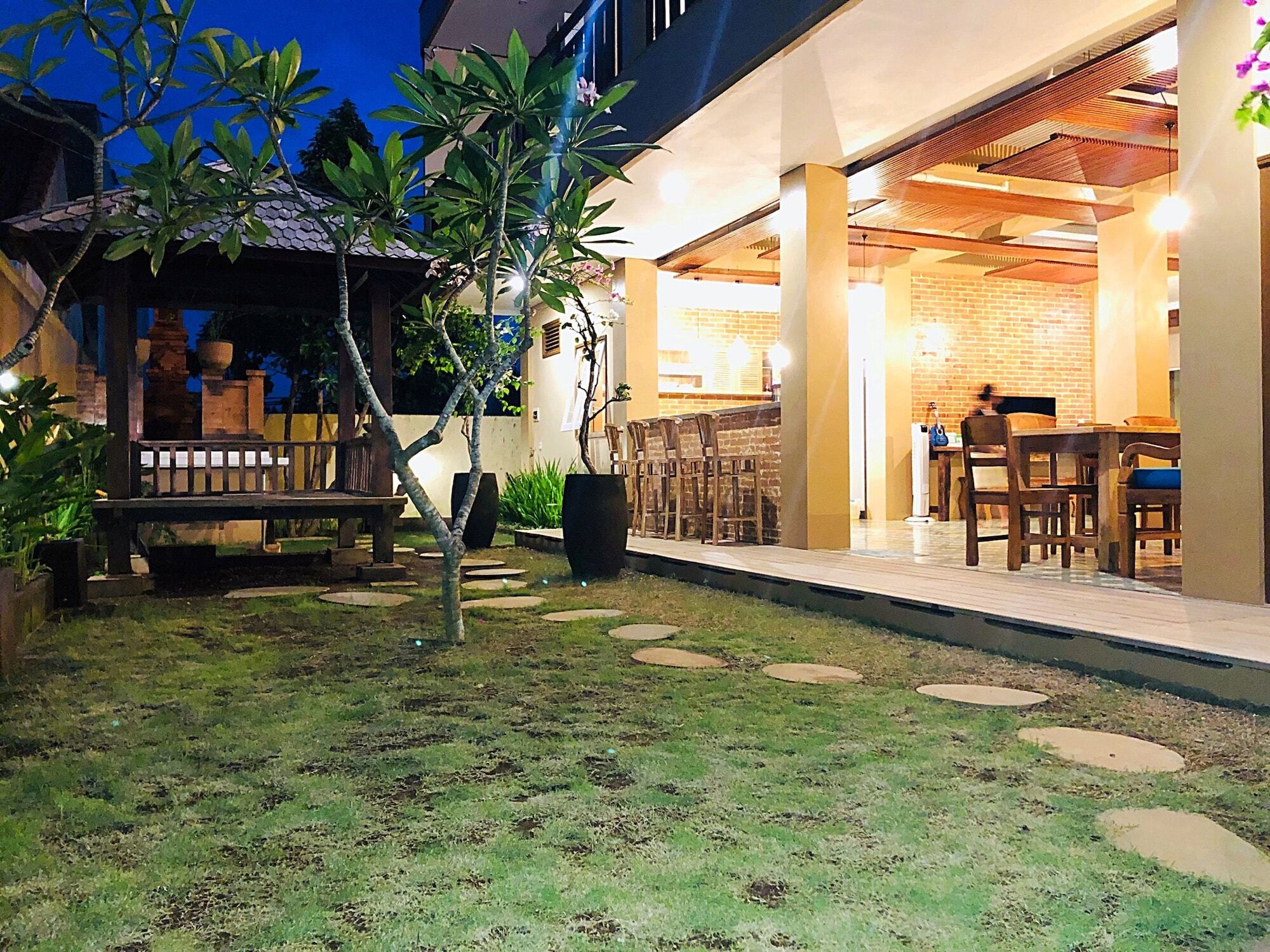 Bukawa Lodge جيمباران المظهر الخارجي الصورة